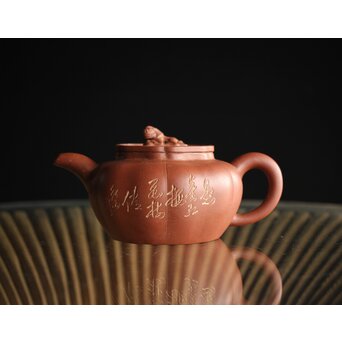 紅雨刻 漢詩梅紋朱泥急須 獅子摘 中国宜興 茶壺　P260