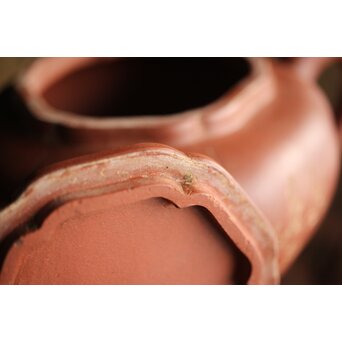 紅雨刻 漢詩梅紋朱泥急須 獅子摘 中国宜興 茶壺　P260 