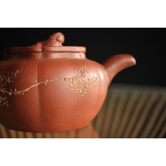紅雨刻 漢詩梅紋朱泥急須 獅子摘 中国宜興 茶壺　P260 