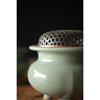 清風与平 純銀火屋 袴腰青磁香炉　P269 