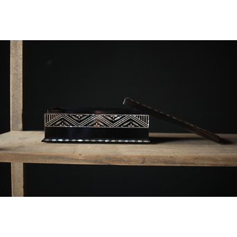 柳畔居古拙/梶古拙 青貝菊 宝石箱　Q281 