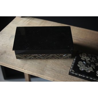 柳畔居古拙/梶古拙 青貝菊 宝石箱　Q281 