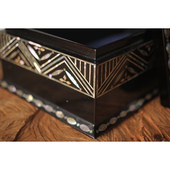 柳畔居古拙/梶古拙 青貝菊 宝石箱　Q281 