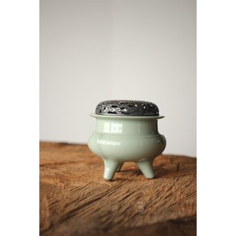 宮永東山 青磁 香炉袴腰香炉 純銀 雲透 火屋　P292