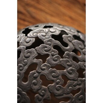 宮永東山 青磁 香炉袴腰香炉 純銀 雲透 火屋　P292 