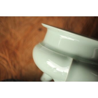 宮永東山 青磁 香炉袴腰香炉 純銀 雲透 火屋　P292 