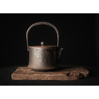 保寿堂 芭蕉紋 南部鉄瓶　M283 