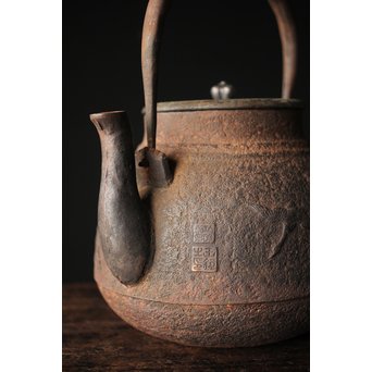 上田照房造 萬龍堂 茶筅形鉄瓶/湯沸　M285 
