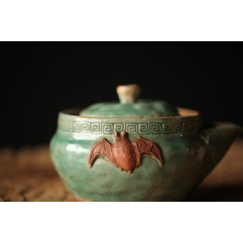 古萬古 緑釉蝙蝠耳急須　P300 