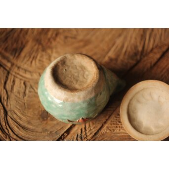 古萬古 緑釉蝙蝠耳急須　P300 