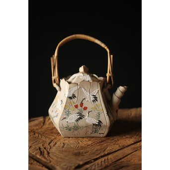 明治萬古 堀友直造 白泥花鶴細密色絵 五角形急須　P301 