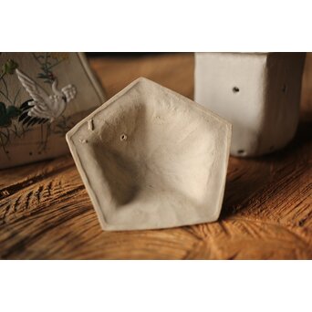 明治萬古 堀友直造 白泥花鶴細密色絵 五角形急須　P301 