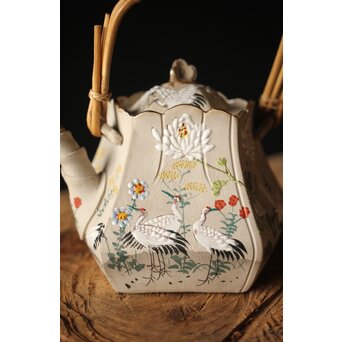 明治萬古 堀友直造 白泥花鶴細密色絵 五角形急須　P301 