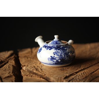 清水七兵衛 青華秋草染付急須　P303