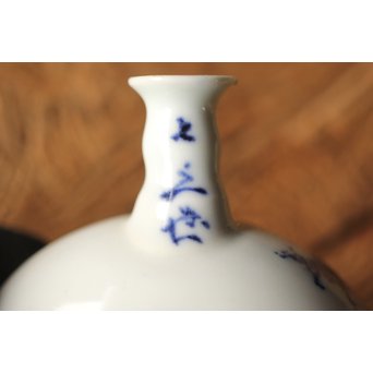 清水七兵衛 青華秋草染付急須　P303 