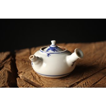 清水七兵衛 青華秋草染付急須　P303 