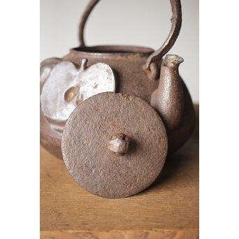 りんごの鉄瓶　M290 