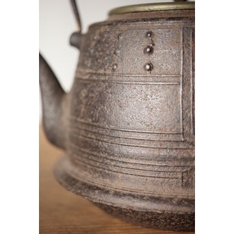 釜師系か 鐘形鉄瓶　M292 