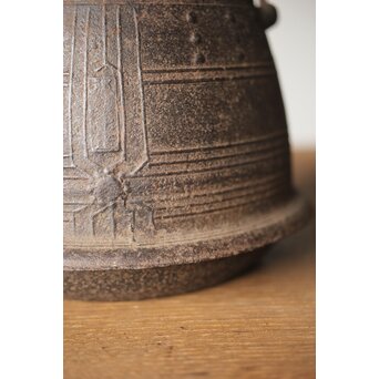 釜師系か 鐘形鉄瓶　M292 