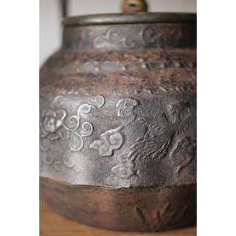 龍文堂 上田照房造 鳳凰図 小振鉄瓶　M293 