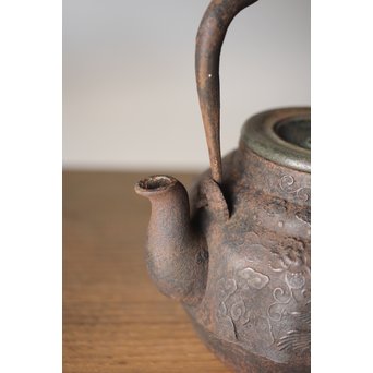 龍文堂 上田照房造 鳳凰図 小振鉄瓶　M293 