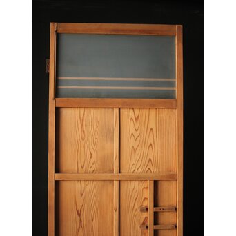 すりガラスの雪隠戸　GD0075 