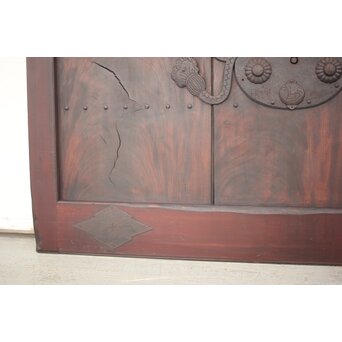 巾着金具の朱格子蔵戸　W046Y 