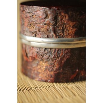 稲尾誠中斎 如意庵 梅古木香合 立花大亀書付 大徳寺 共布 共箱　Q284 