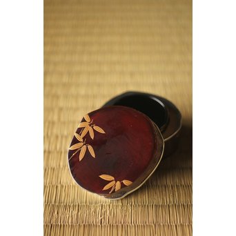 稲尾誠中斎 如意庵 梅古木香合 立花大亀書付 大徳寺 共布 共箱　Q284 