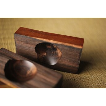 秀峰作 名取川 埋木香合　Q285 