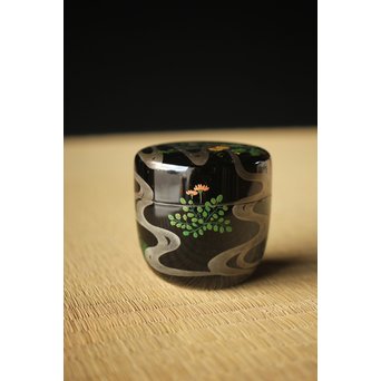 吉田一峰 鵬雲斎好 流水春草蒔絵 大棗 共箱　Q289 