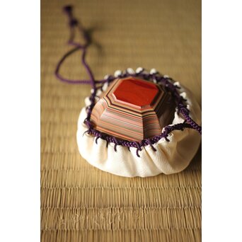 正春作 堆漆香合　Q291 