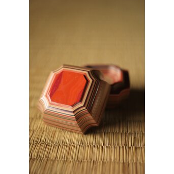 正春作 堆漆香合　Q291 