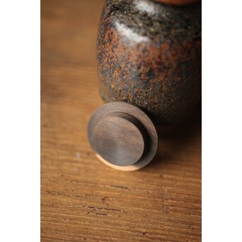 瀬戸天目釉肩衝茶入　P312 