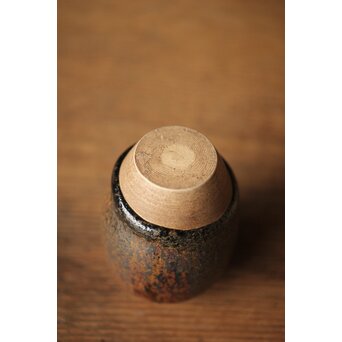 瀬戸天目釉肩衝茶入　P312 