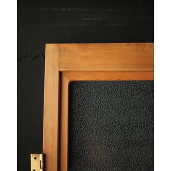 なしじガラスの雪隠戸　GD0087 