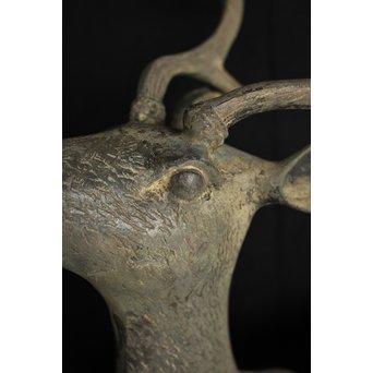 銅製 牡鹿置物　M298 