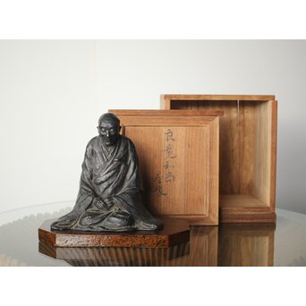 所載品 鋳師 北原三佳 良寛和尚坐像　M301 