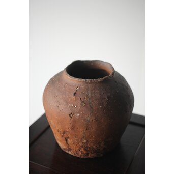 古信楽 石ハゼ種壺　P320 