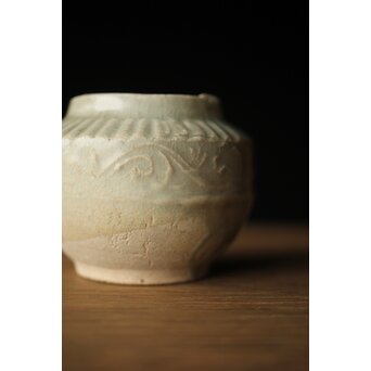 黒田陶々庵識 影青 小壺 草花文茶入　P329 