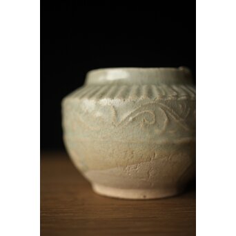 黒田陶々庵識 影青 小壺 草花文茶入　P329 