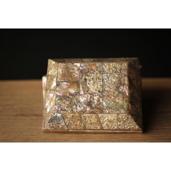 李朝/朝鮮螺鈿風 螺鈿蓋物　Q298-1 