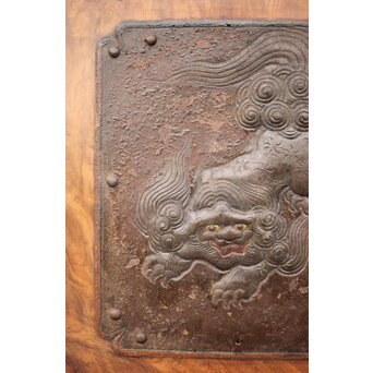 牡丹獅子金具 黒枠 細格子蔵戸　W064YD 