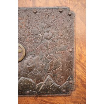 牡丹獅子金具 黒枠 細格子蔵戸　W064YD 