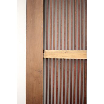 牡丹獅子金具 黒枠 細格子蔵戸　W064YD 