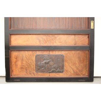 牡丹獅子金具 黒枠 細格子蔵戸　W064YD 