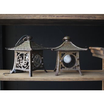 鉄灯籠 2個1組　A012