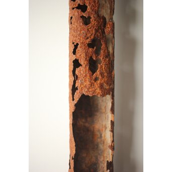 鉄管の花生け　M311 