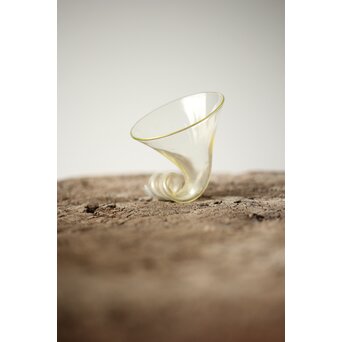 つる朝顔形 江戸ガラス べく盃　Y037 