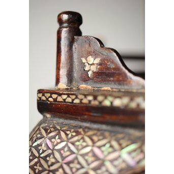 唐物 鷺足三脚卓 螺鈿卓 月光如水水如天　Q300 